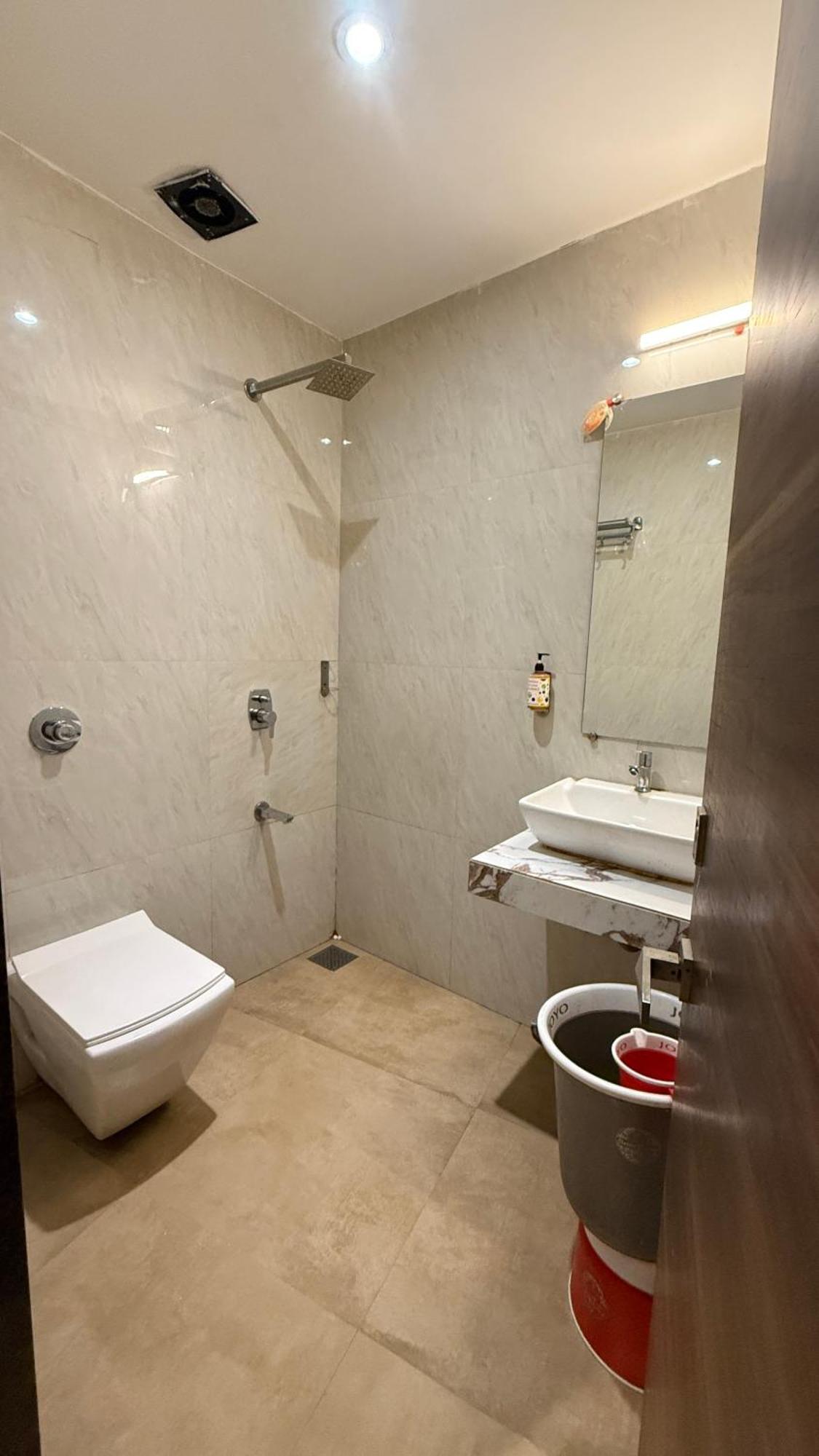 M E R I T O N Hotel T-2 Mumbai Exterior photo